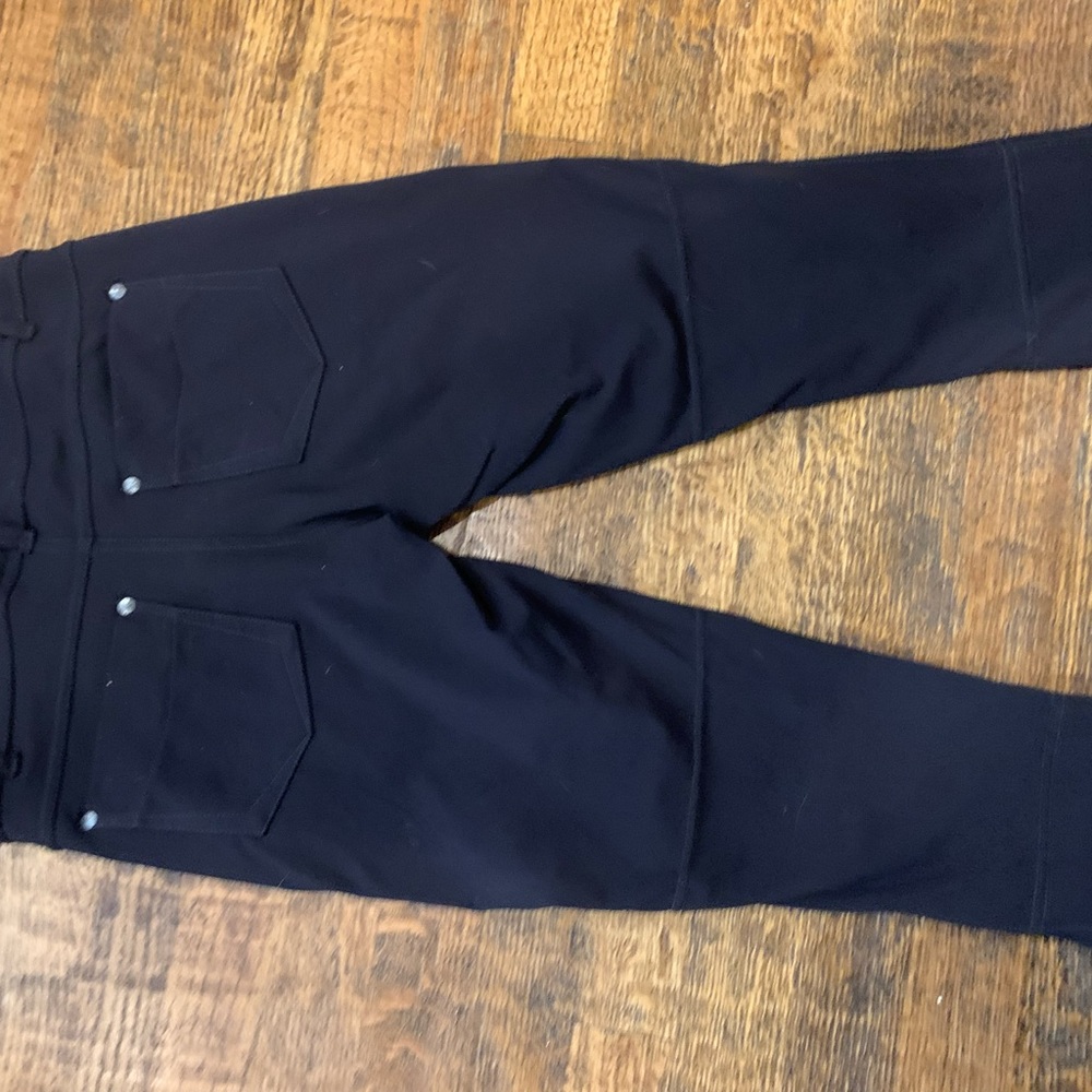 Athleta capri size small - Picture 2 of 4